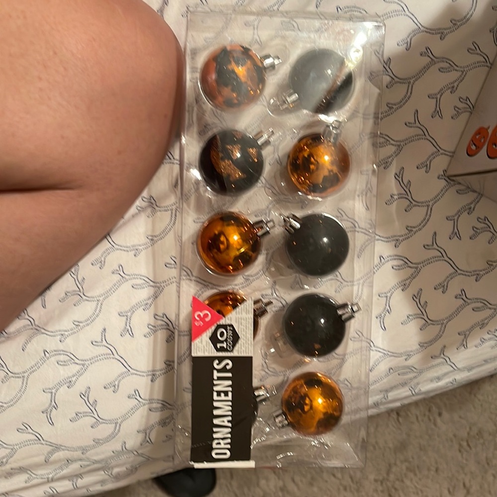Halloween Ornaments pumpkin faced glitter 10ct